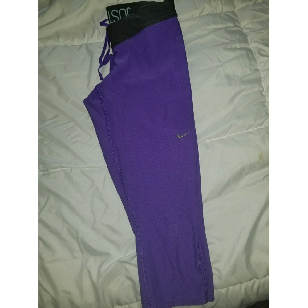 Nike Dri-Fit crop workout leggings tights